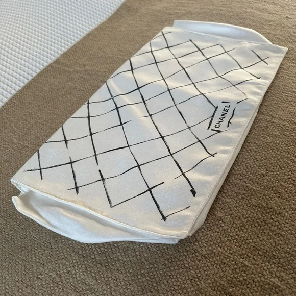 NWT Authentic Chanel Karl Lagerfeld ICOT3 Dust Bag - Picture 3 of 10